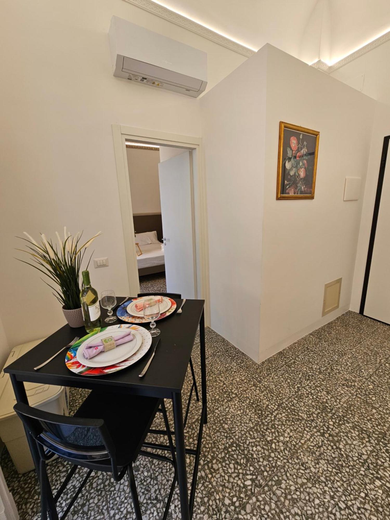 Grey House Apartments Aeroporto di Catania Fontana Rossa Esterno foto